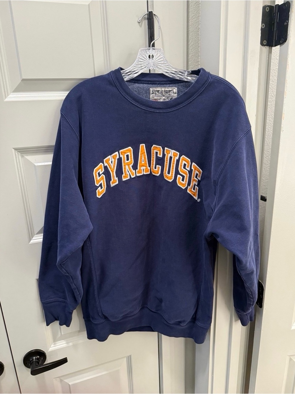 Vintage Steve and Barry’s Syracuse Orange Oversized Men’s Crewneck Sweatshirt